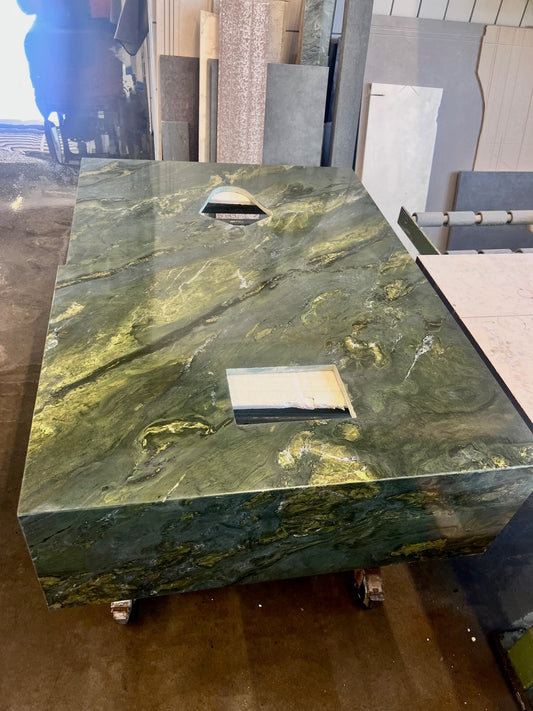 Waschtisch nach Maß aus grünen Naturstein Bonn - Pung Steinwerk